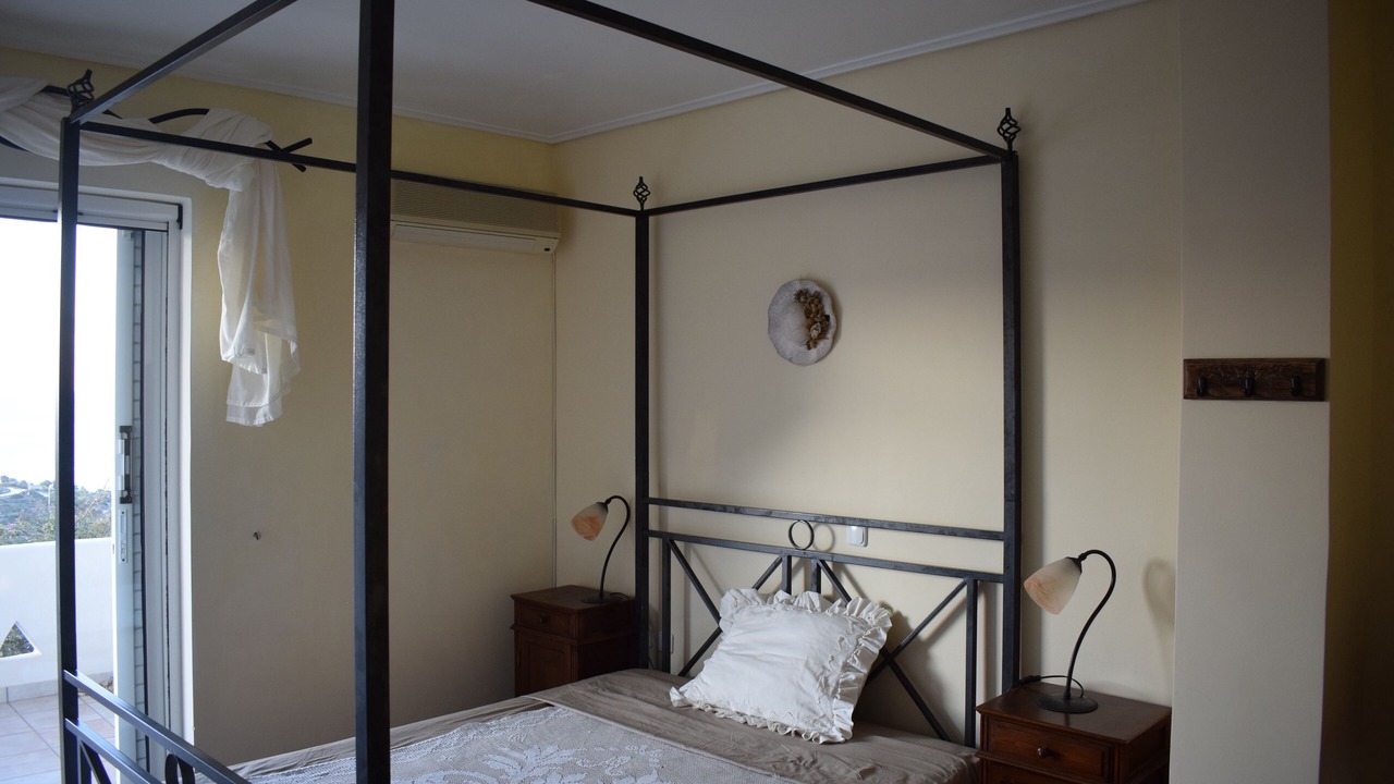 Photo of Bedroom in Lavreotiki