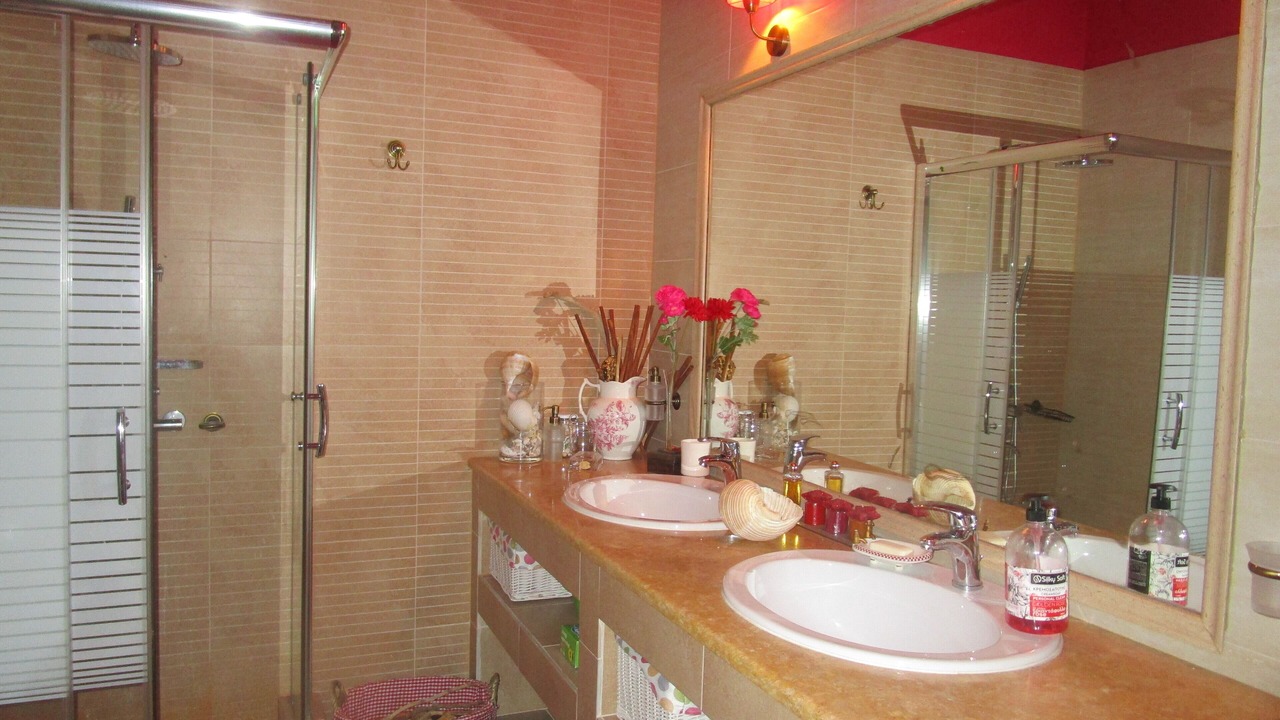 Photo of Bathroom in Petroupoli