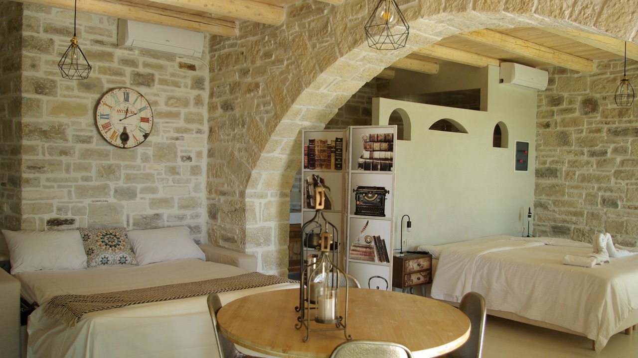 Photo of Bedroom in Matala