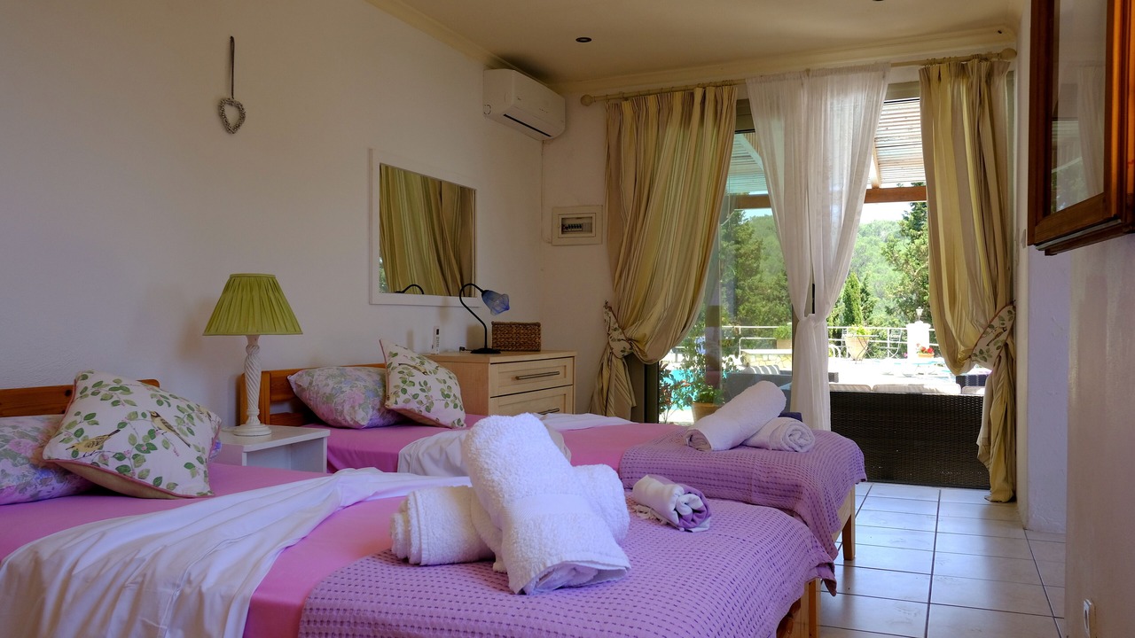 Photo of Others in Paxos