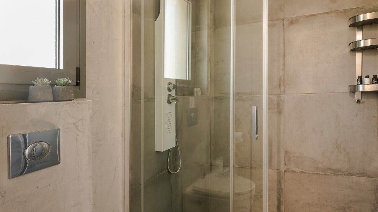 Photo of Bathroom in Lourdata
