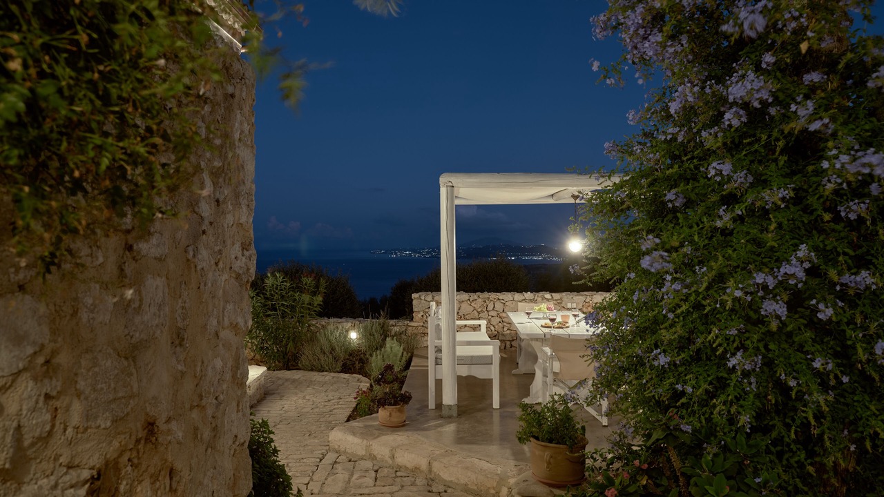 Photo of Patio Balcony in Varvara