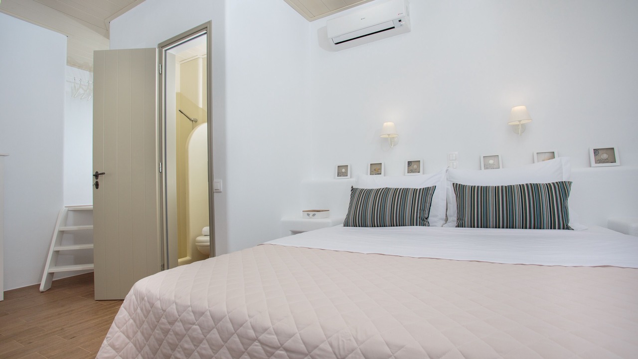 Photo of Bedroom in Paros
