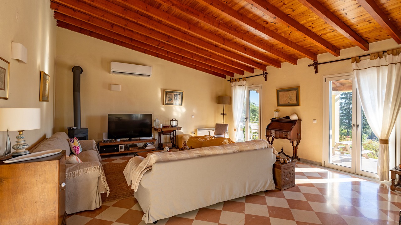 Photo of Livingroom in Vassilatika