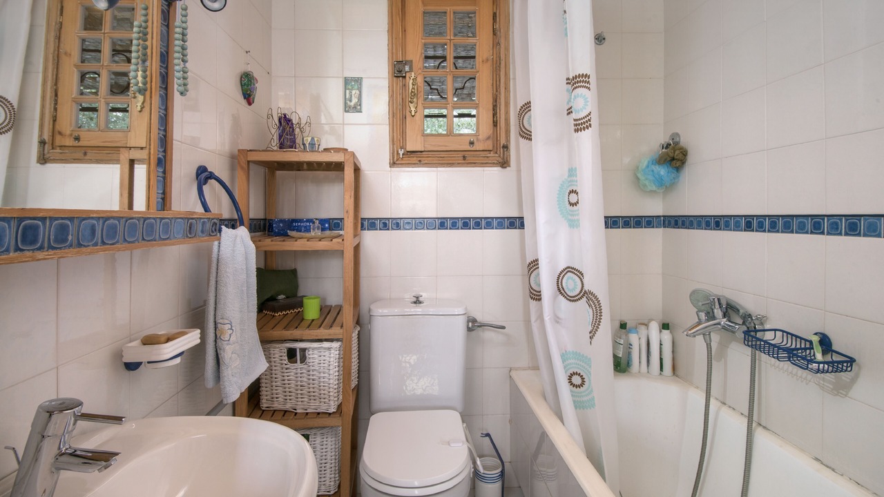 Photo of Bathroom in Lagonissi