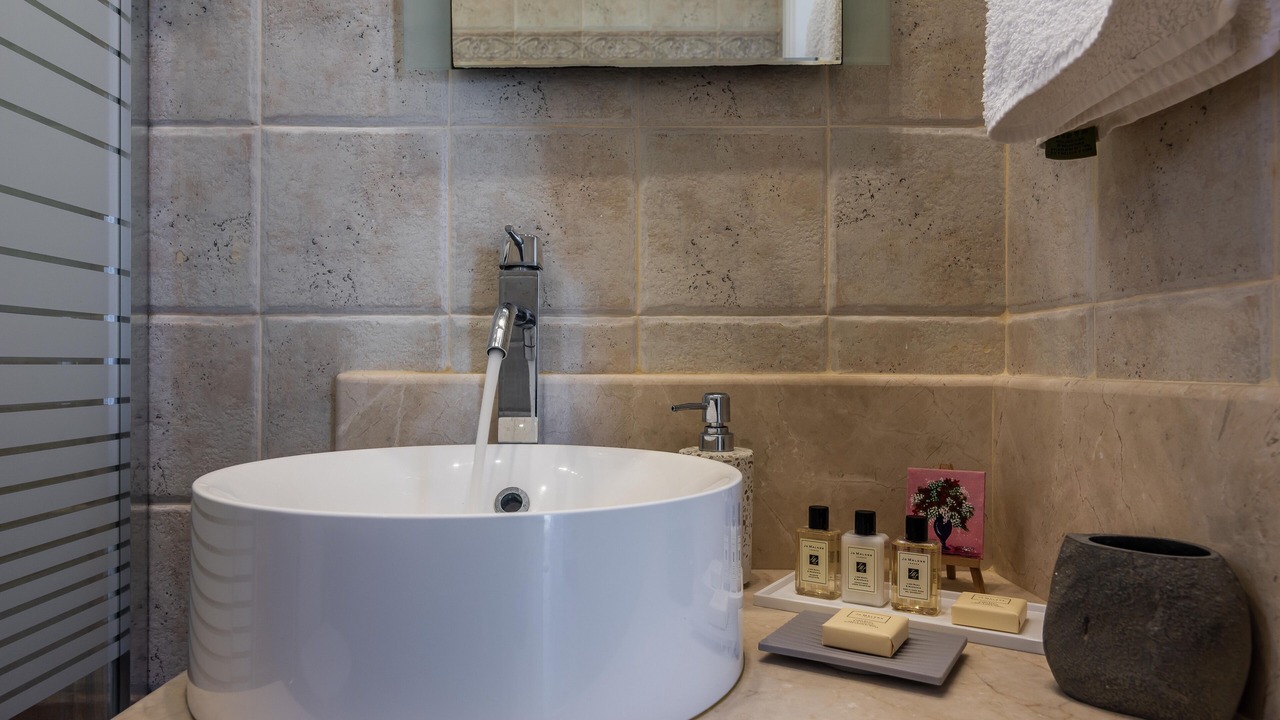Photo of Bathroom in Apollonia