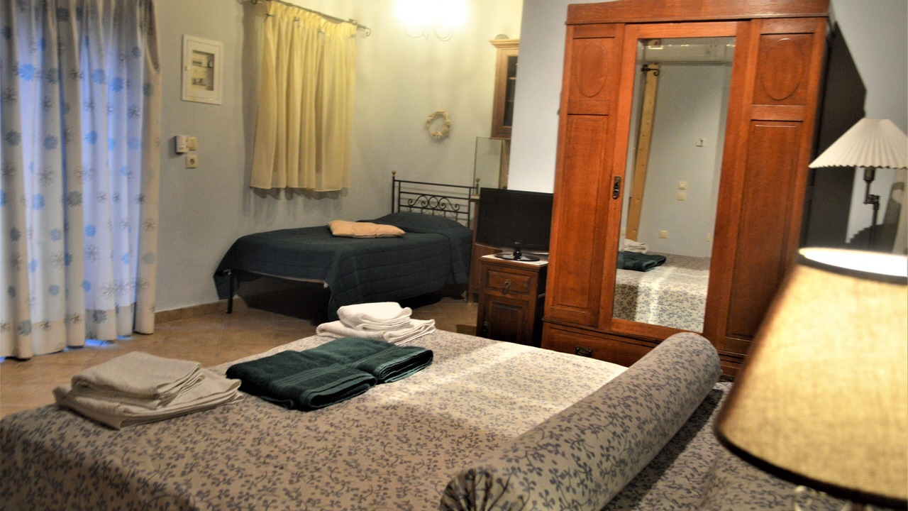 Photo of Bedroom in Apolpaina