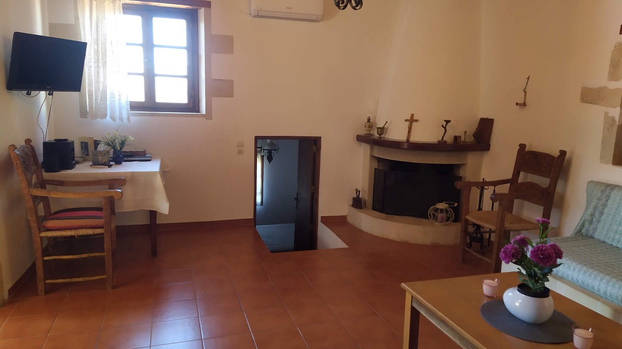 Photo of Livingroom in Makhairoi