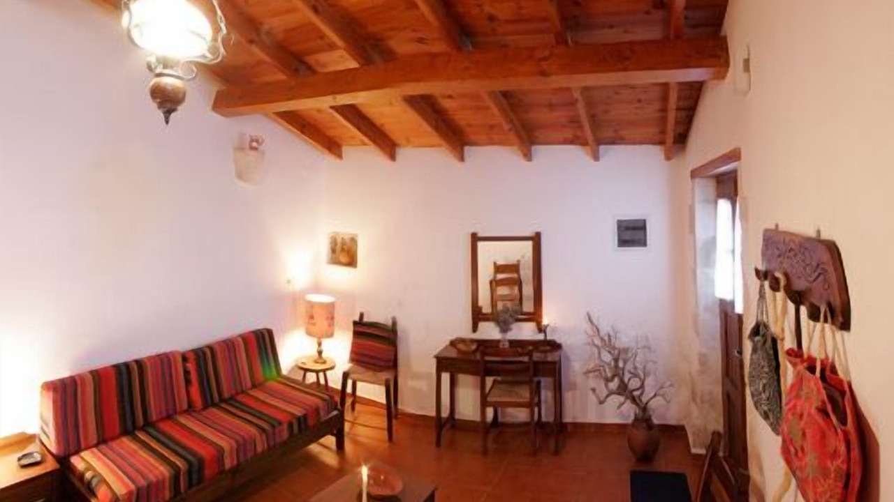 Photo of Livingroom in Makhairoi
