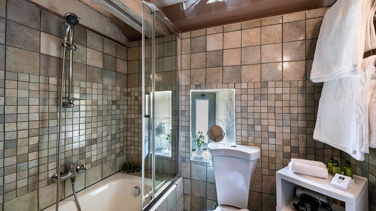 Photo of Bathroom in Chorafakia