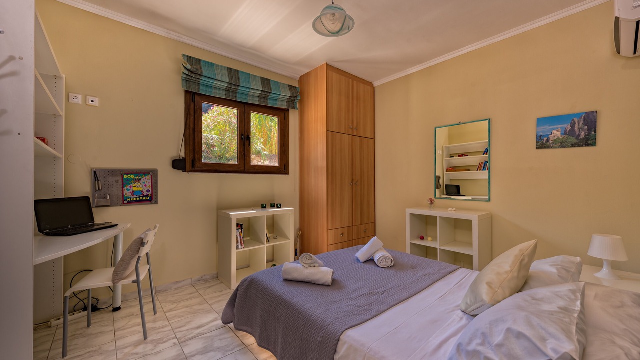 Photo of Bedroom in Argassi