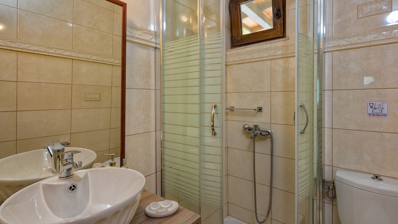 Photo of Bathroom in Argassi