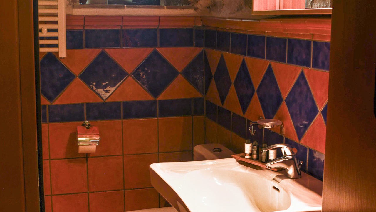 Photo of Bathroom in Kallirakhi