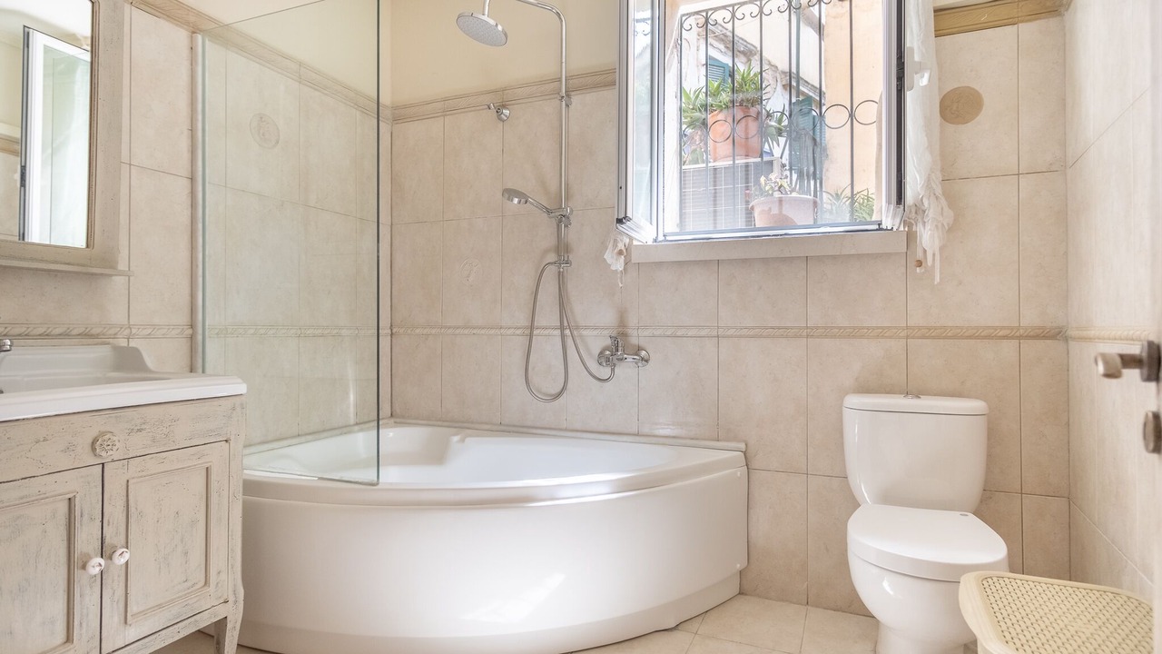 Photo of Bathroom in Old Town