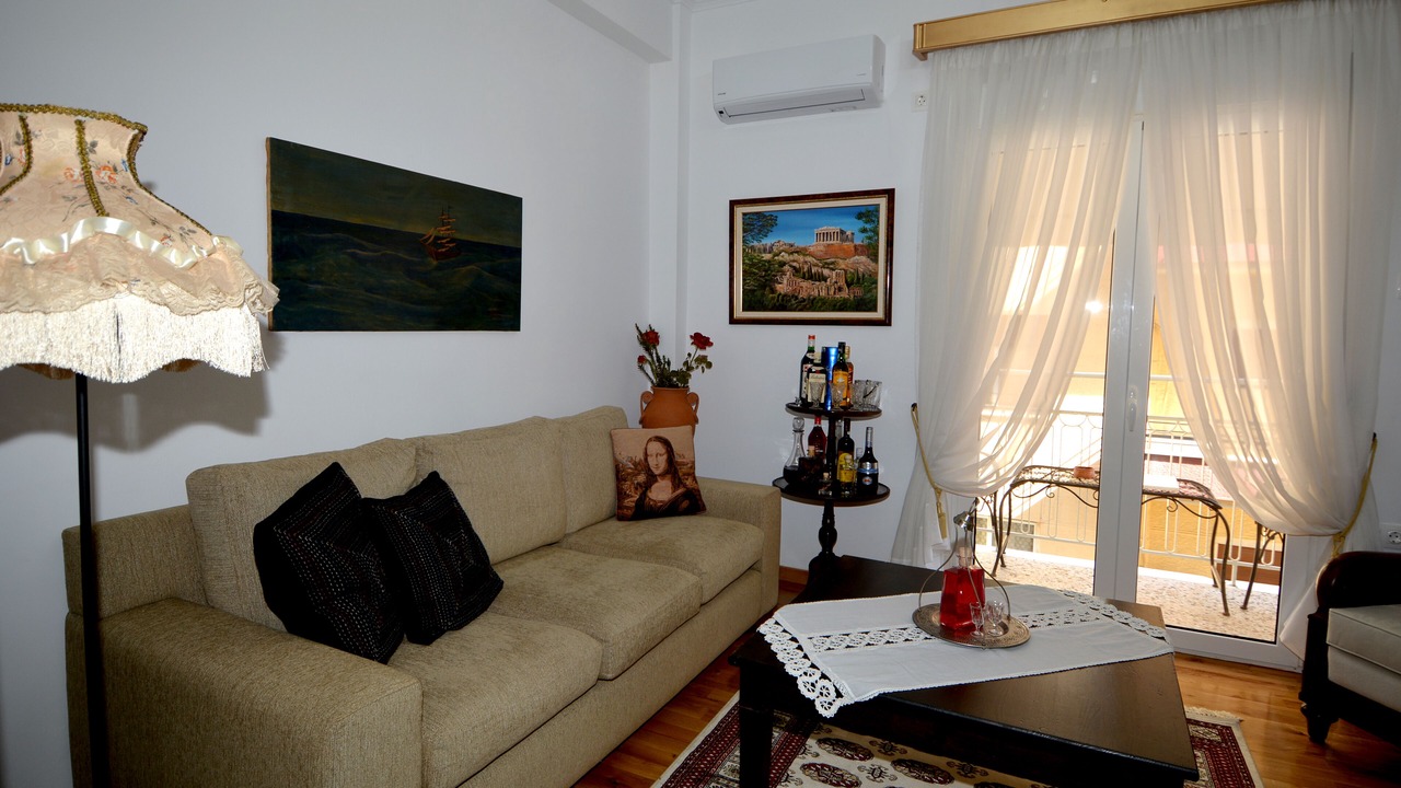 Photo of Livingroom in Psirri