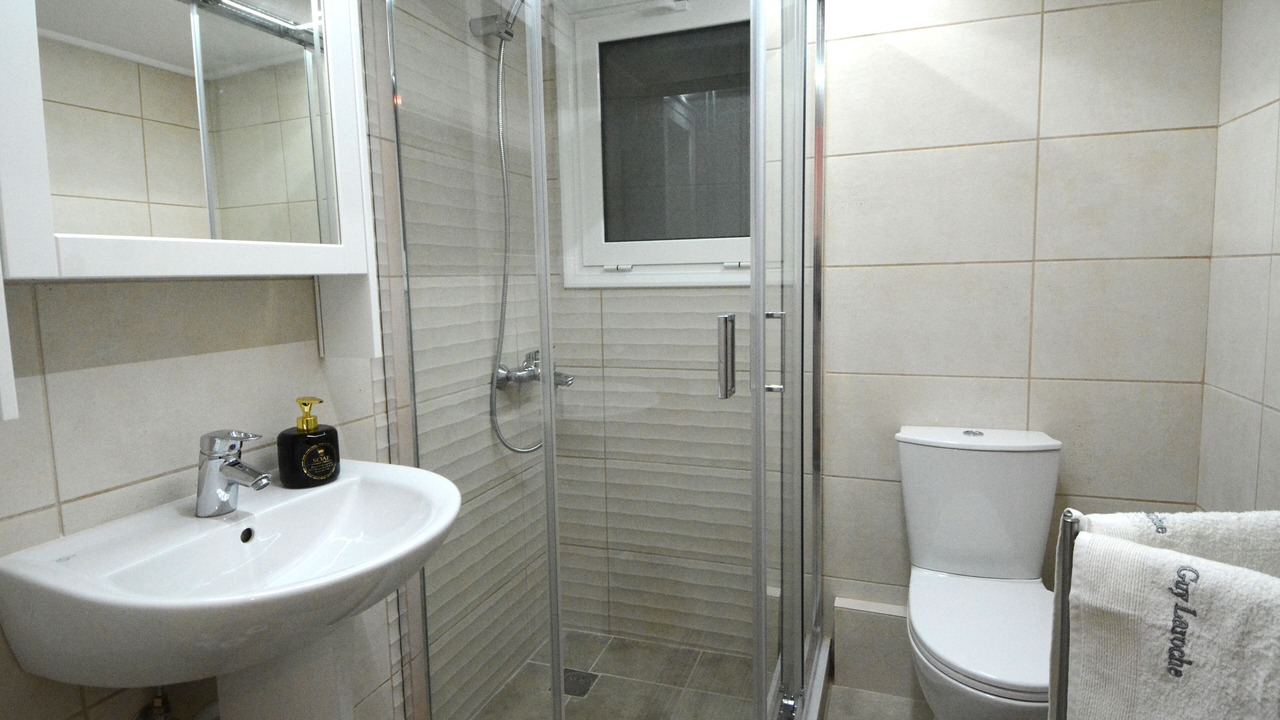 Photo of Bathroom in Psirri