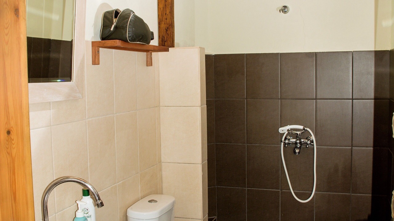 Photo of Bathroom in Tselendata