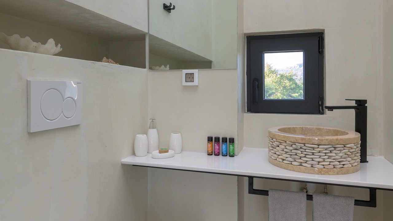 Photo of Bathroom in Gennadi