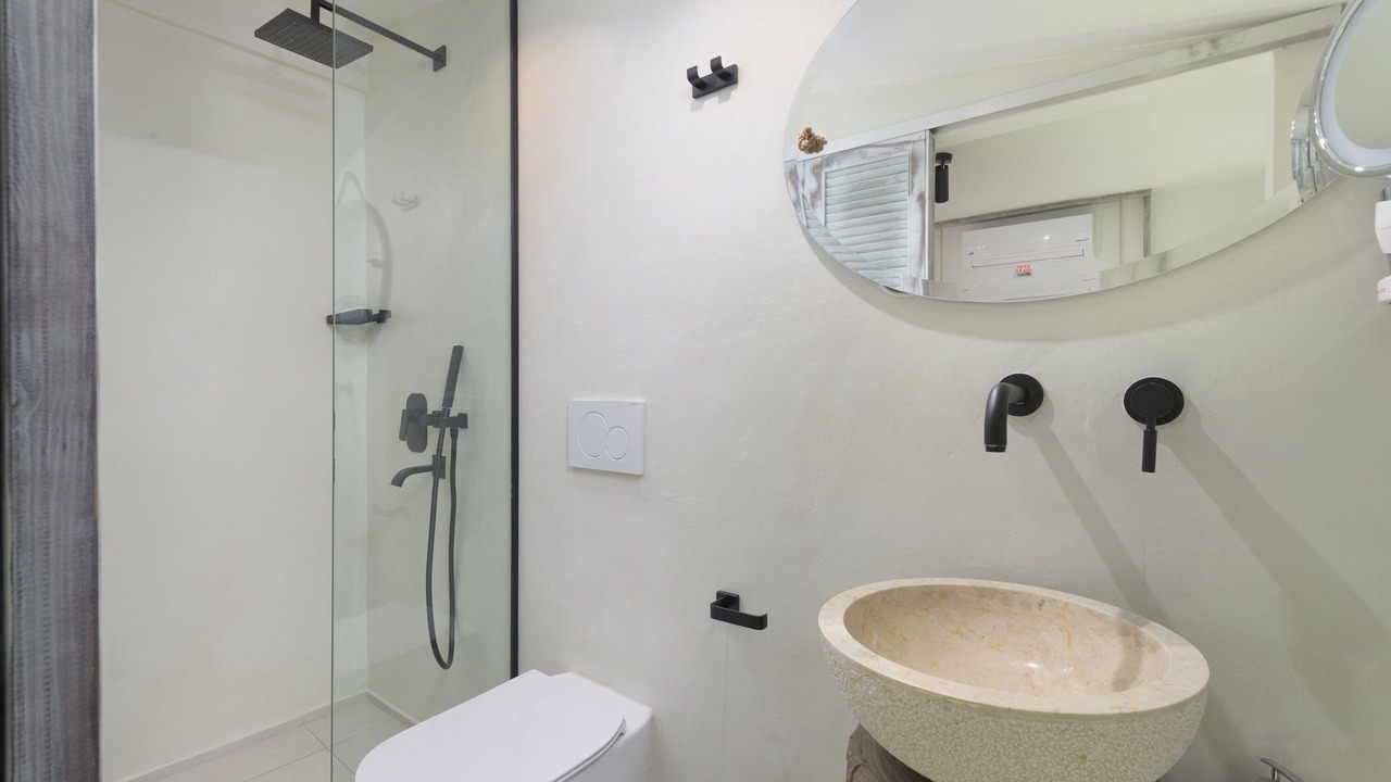 Photo of Bathroom in Gennadi