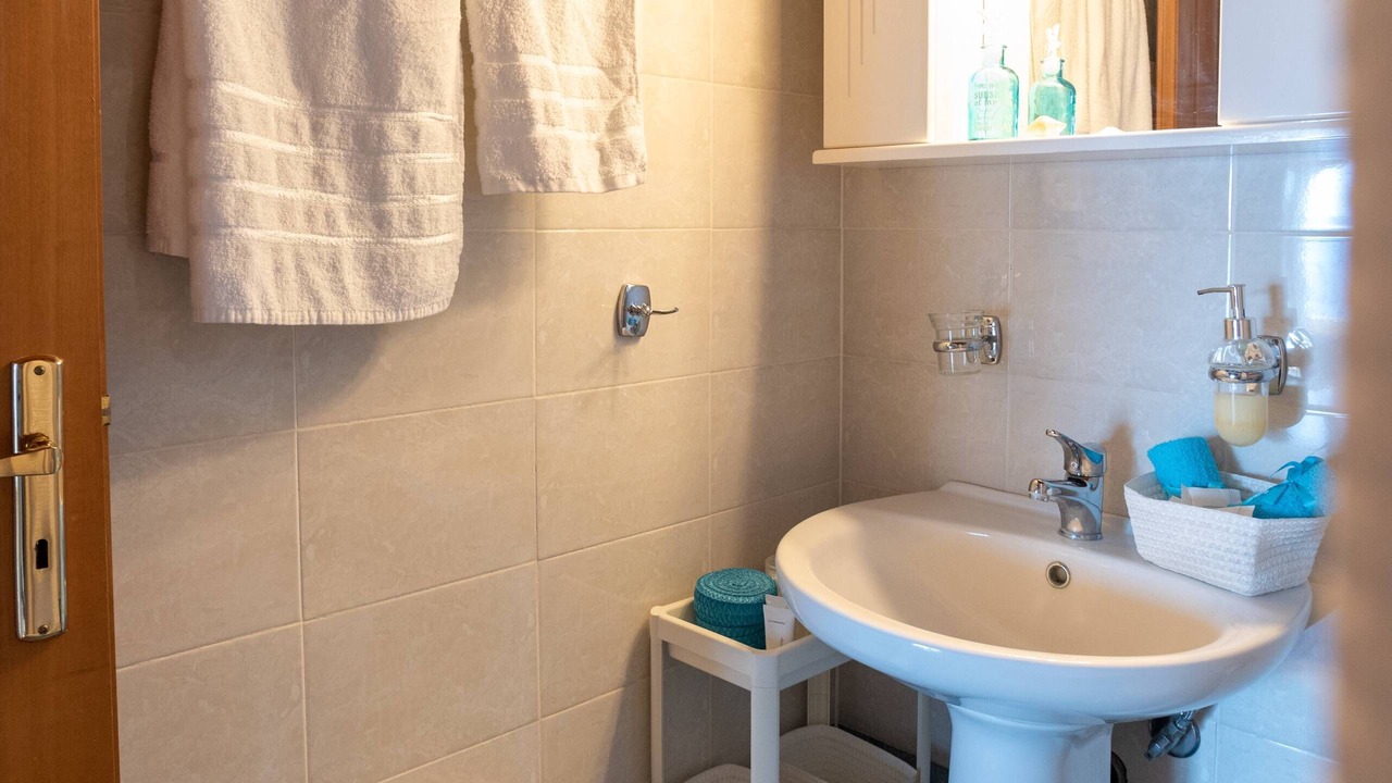 Photo of Bathroom in Limni Vouliagmenis