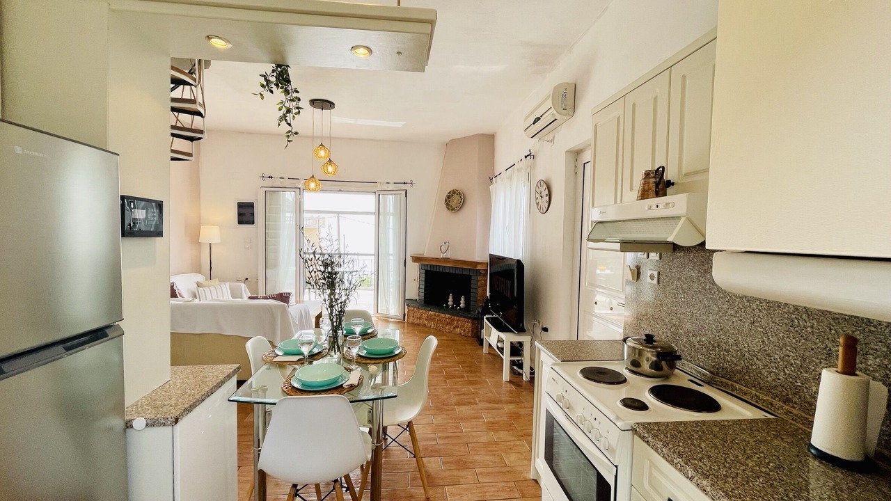 Photo of Kitchen in Limni Vouliagmenis