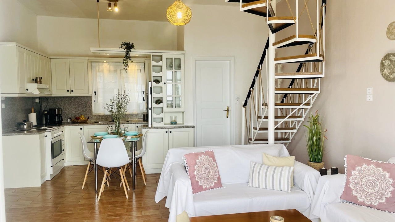 Photo of Livingroom in Limni Vouliagmenis