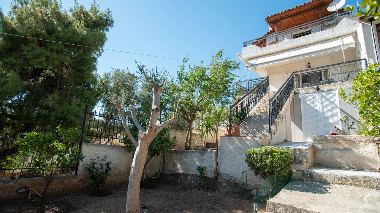Photo of Outdoor in Limni Vouliagmenis
