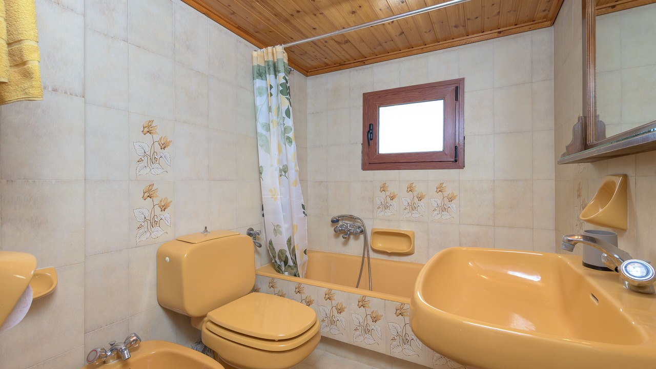 Photo of Bathroom in Gennadi