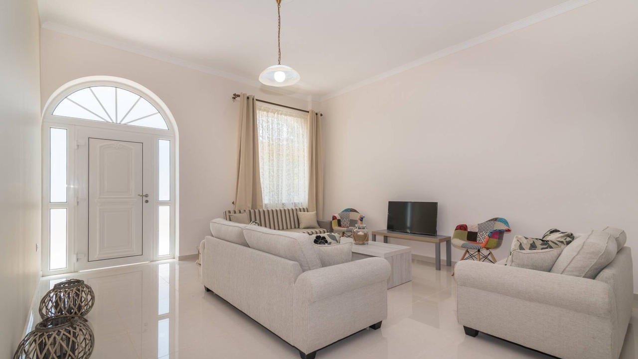 Photo of Livingroom in Akrotiri