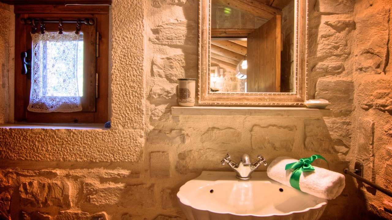 Photo of Bathroom in Prines