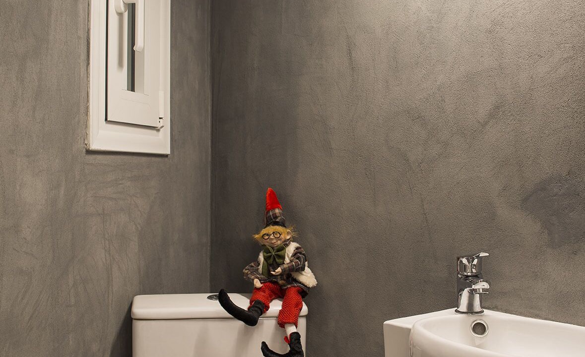 Photo of Bathroom in Platia Viktorias
