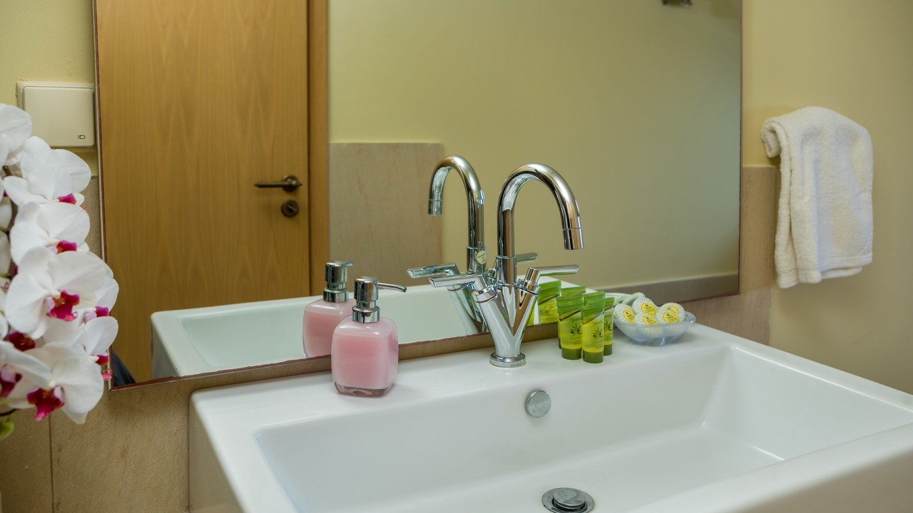 Photo of Bathroom in Makhairoi