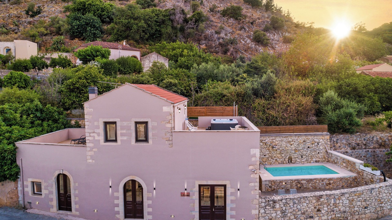 Photo of Outdoor in Makhairoi