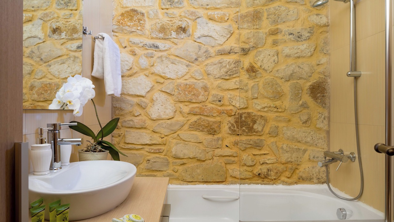 Photo of Bathroom in Makhairoi