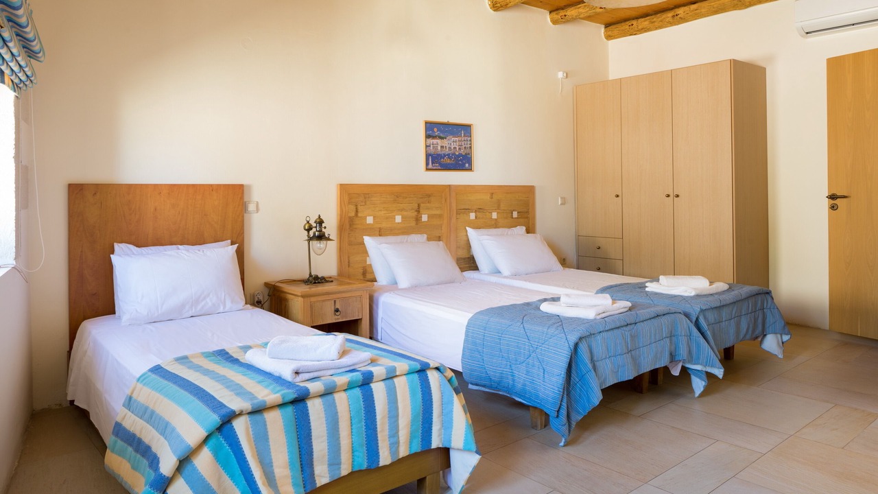 Photo of Bedroom in Makhairoi