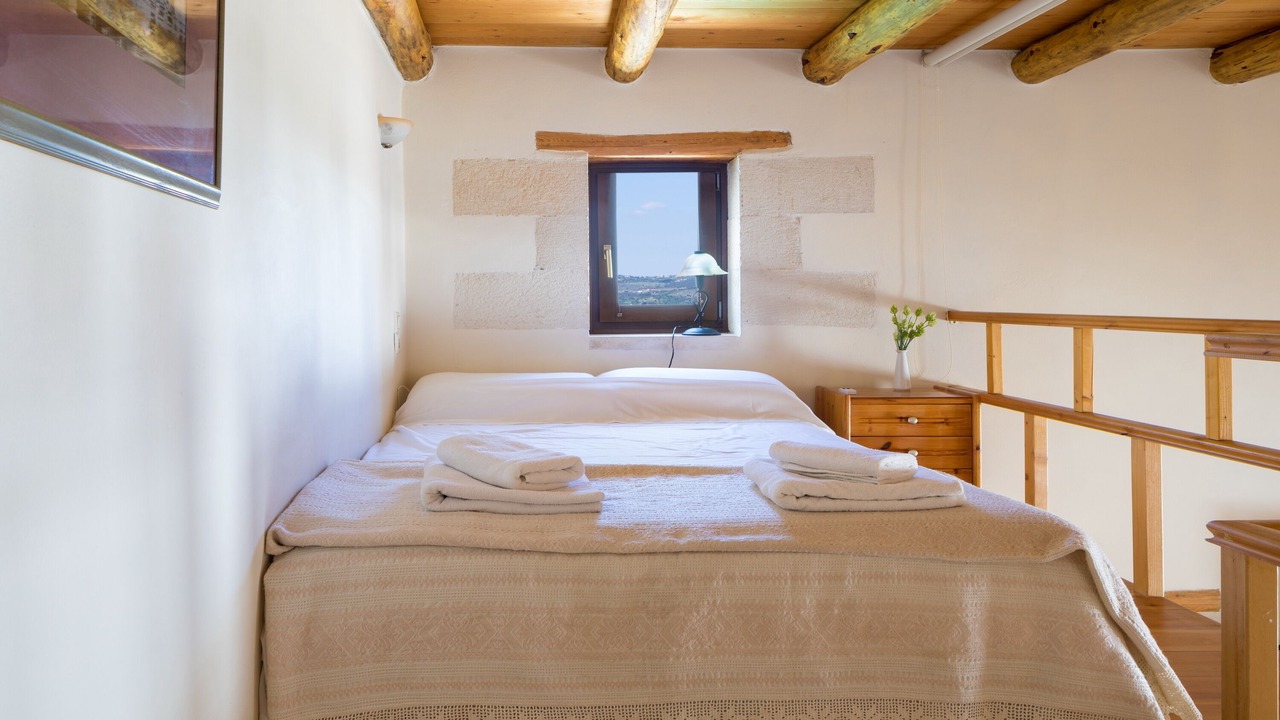 Photo of Bedroom in Makhairoi