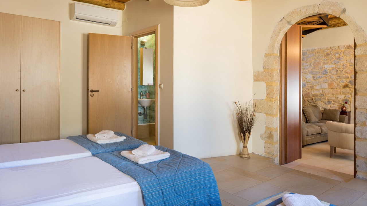 Photo of Bedroom in Makhairoi