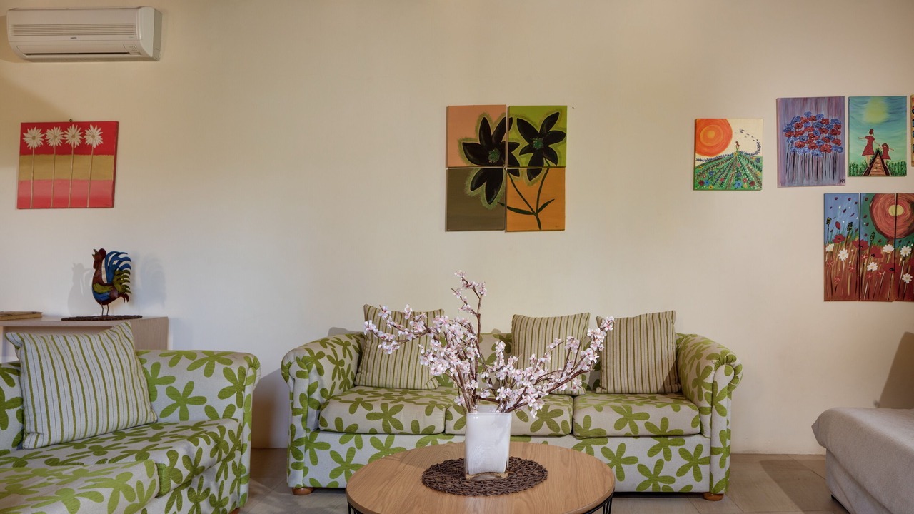 Photo of Livingroom in Makhairoi
