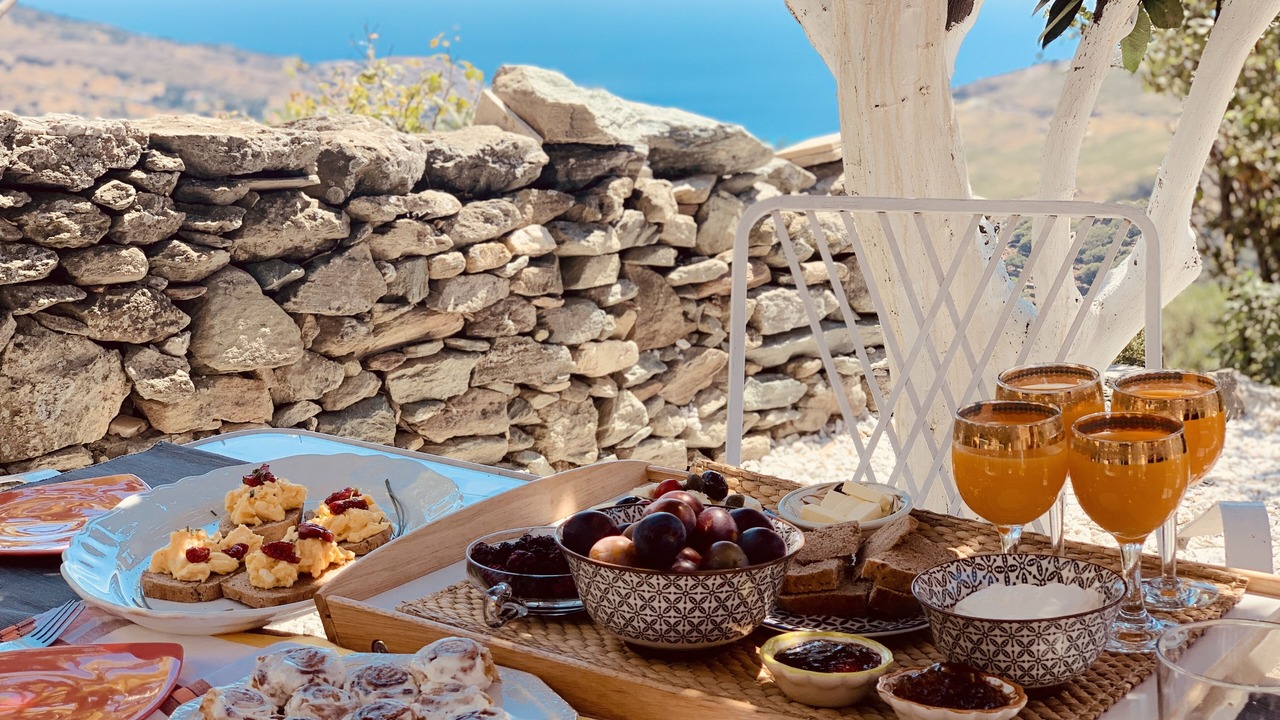 Photo of Outdoor in Apikia