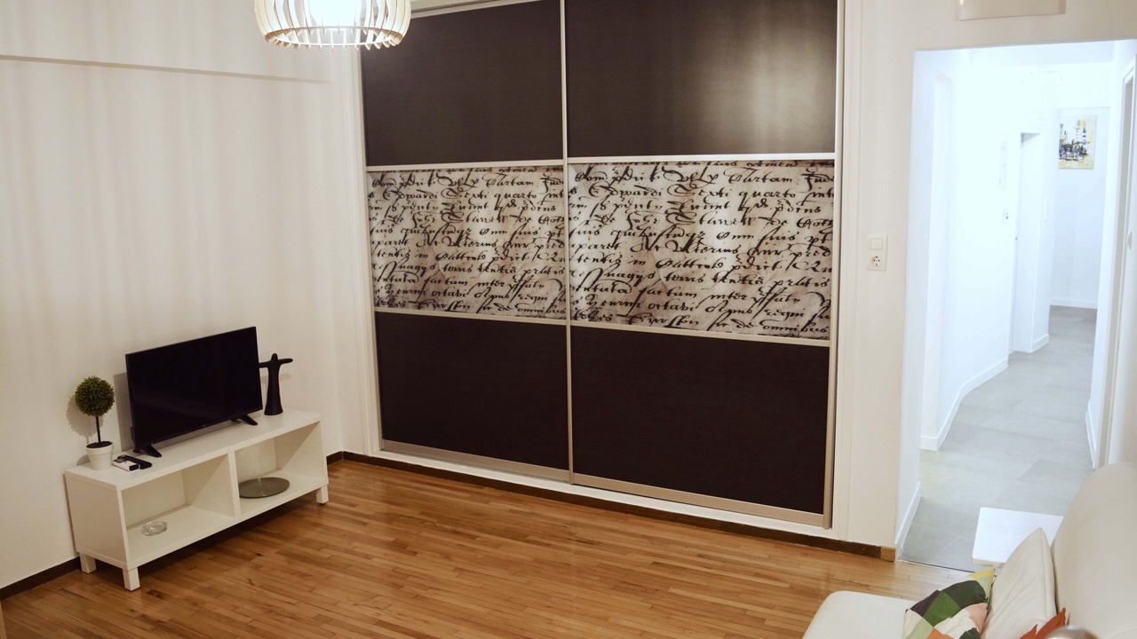 Photo of Livingroom in Psirri
