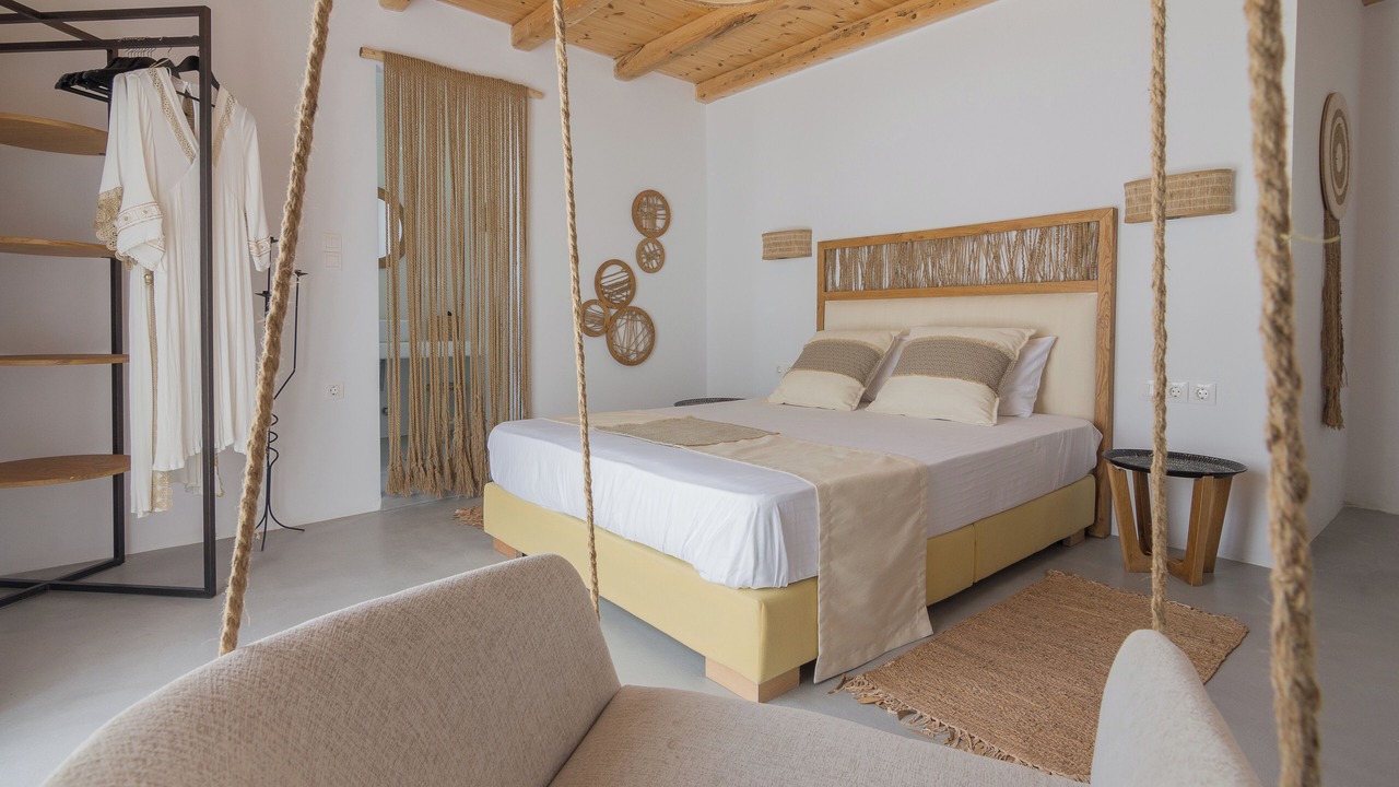 Photo of Bedroom in Milos