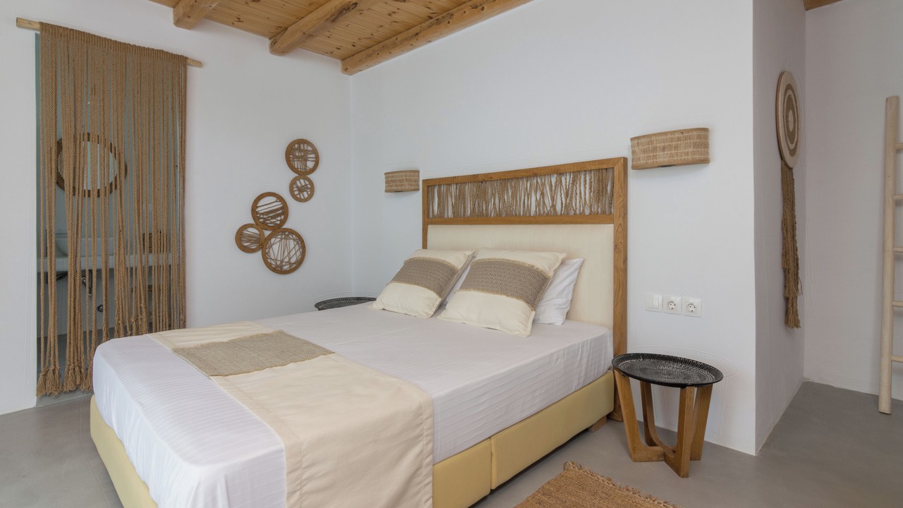 Photo of Bedroom in Milos