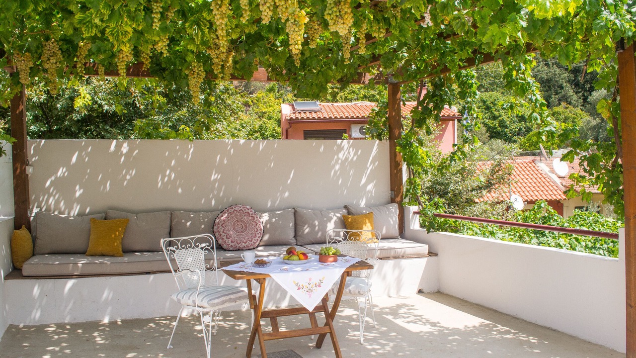 Photo of Outdoor in Perivolia