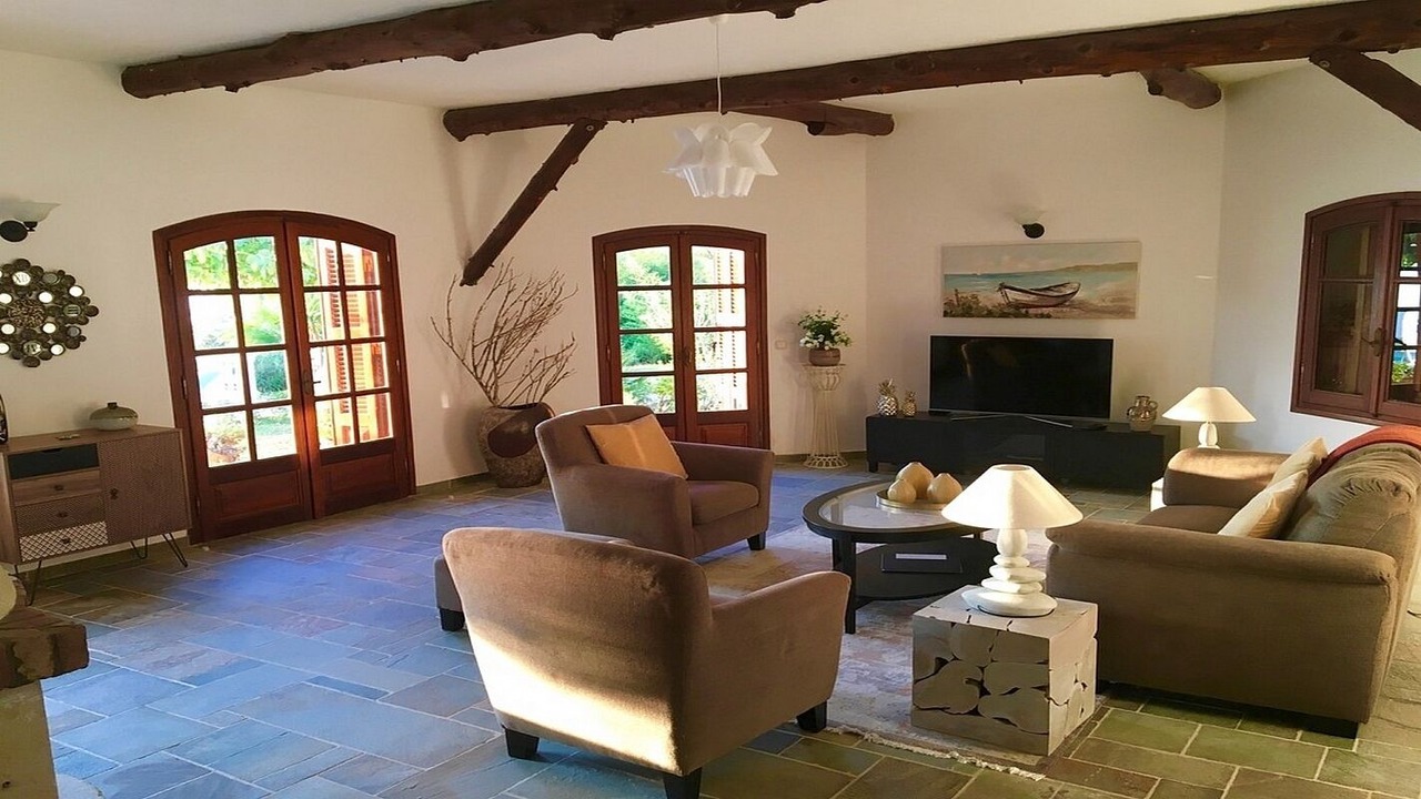 Photo of Livingroom in Perama
