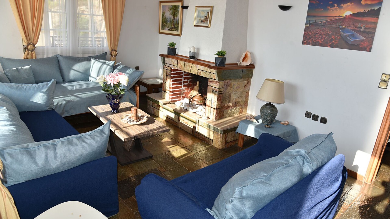 Photo of Livingroom in Lavreotiki
