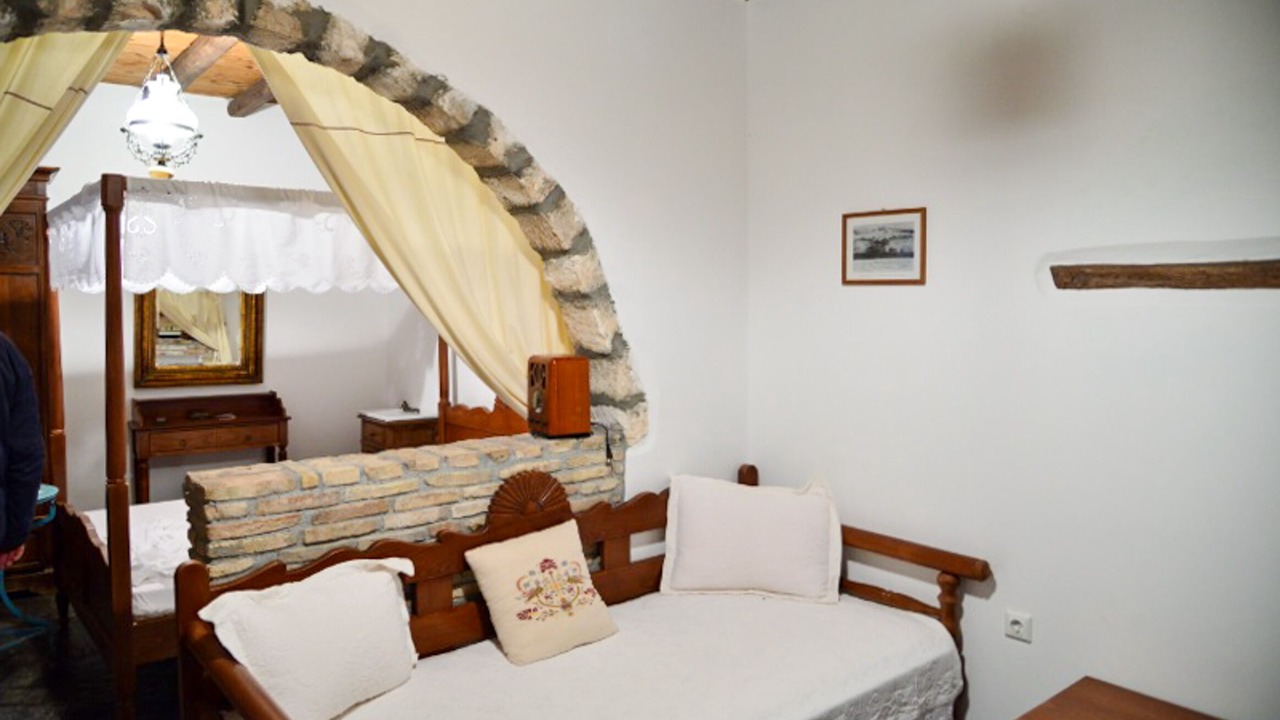 Photo of Bedroom in Eggares