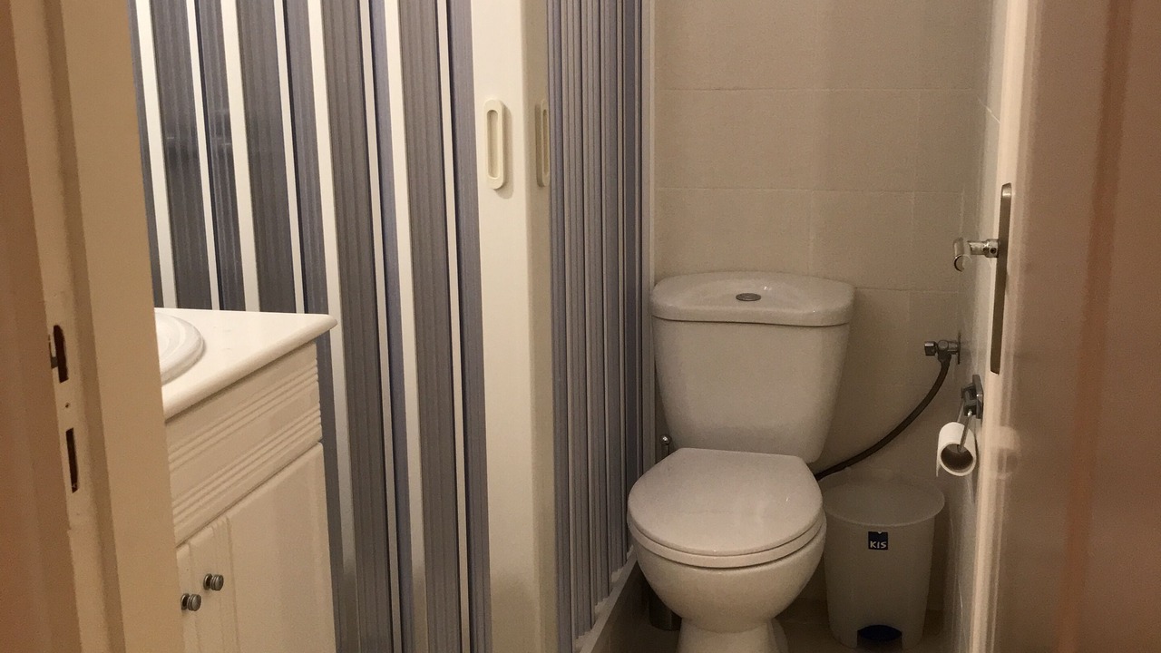 Photo of Bathroom in Neapoli