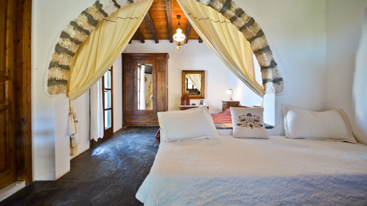 Photo of Bedroom in Eggares