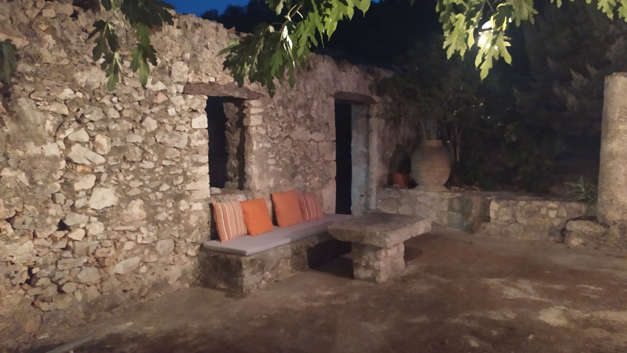 Photo of Patio Balcony in Korithi
