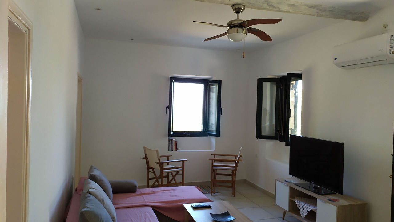 Photo of Livingroom in Korithi